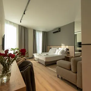 Sarnia Point Prestige Апартаменты
