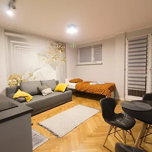  Apartment Happy Old Town